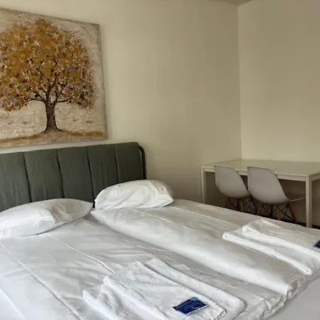 アパート Very Near - Cross 2