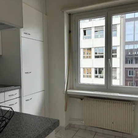 Very Near - Cross 2 Apartamento Zurique